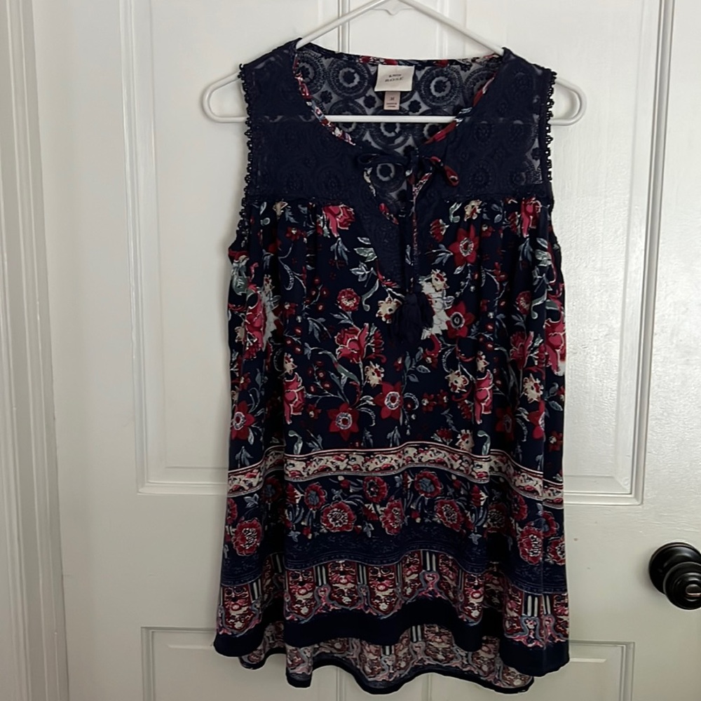 Floral, flowy sleeveless blouse
